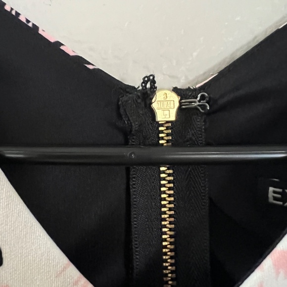 Express pink and black palm dress size 2 - Picture 4 of 5
